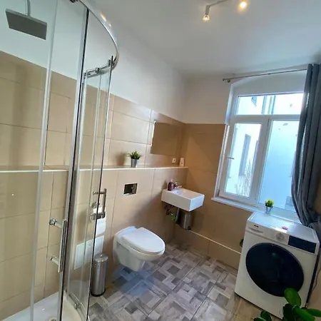 Neu Eingerichtete Monteurwohnung In Zentraler Lage In *