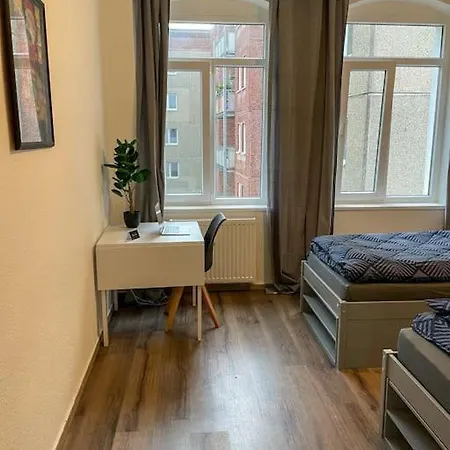Neu Eingerichtete Monteurwohnung In Zentraler Lage In *